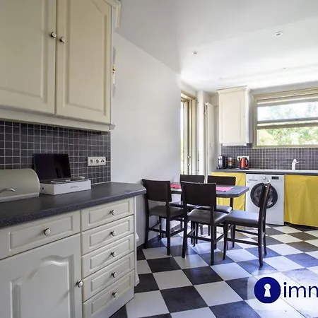 Apartament Spacious With Terrace In The Cimiez District Nicea