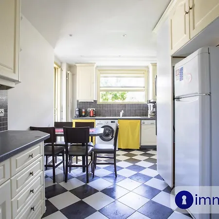 Apartament Spacious With Terrace In The Cimiez District